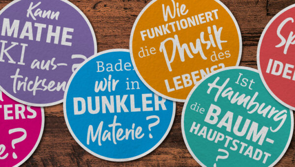 Bierdeckel mit Vortragstiteln von "Wissen vom Fass"